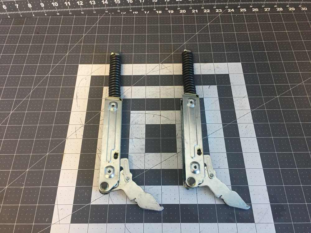 Kenmore Wall Oven Door Hinge Set (Set of 2) P# 318244300