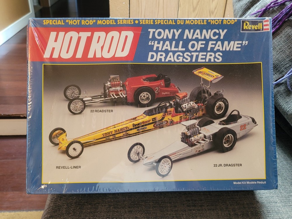Vintage 1987 Revell Tony Nancy Hall of Fame Hot Rod Dragster Model Kit 7502