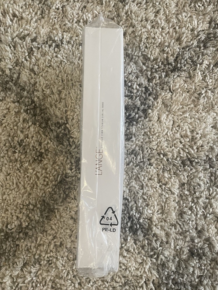 Lange Blush Pink Wavy Curling Iron for Beachy Waves  