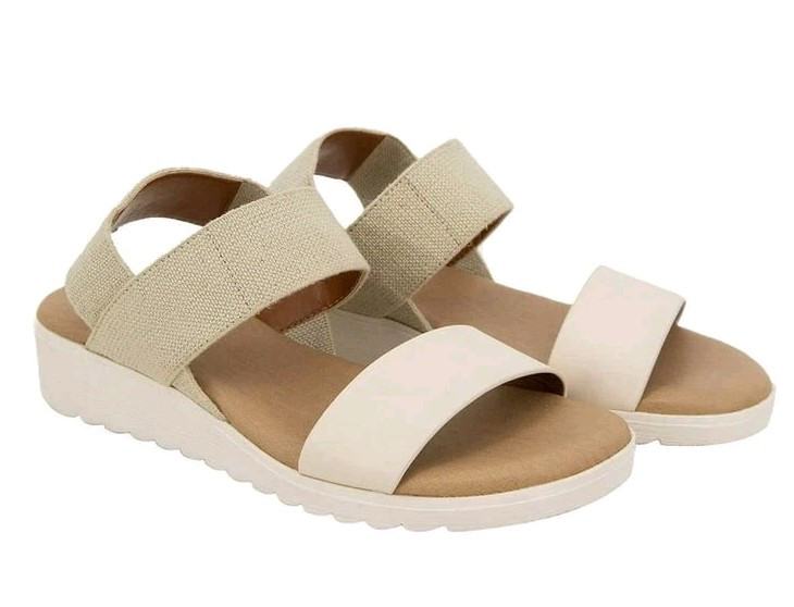 *NIB* Kensie Everlee Ladies Strap Sandals  (Tan, US 7)