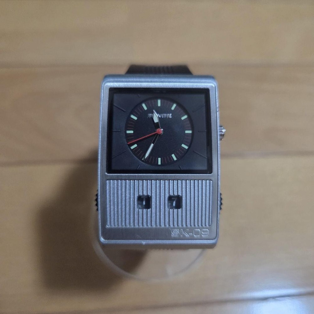 Nixon SK-09 Watch Rare Model with Fresh Battery Replacement