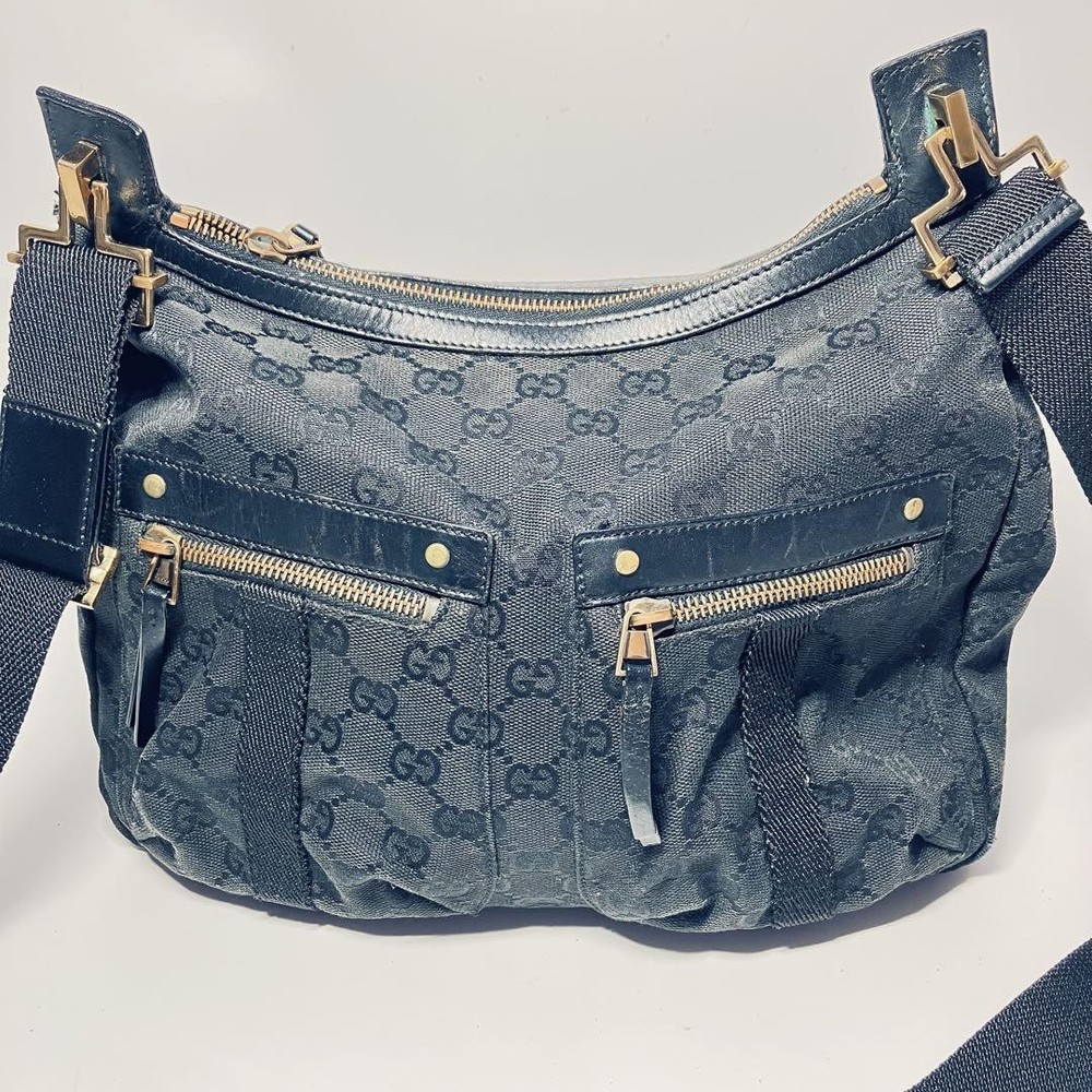 Gucci GG Canvas Unisex Shoulder Bag Black Pre-Owned 90762