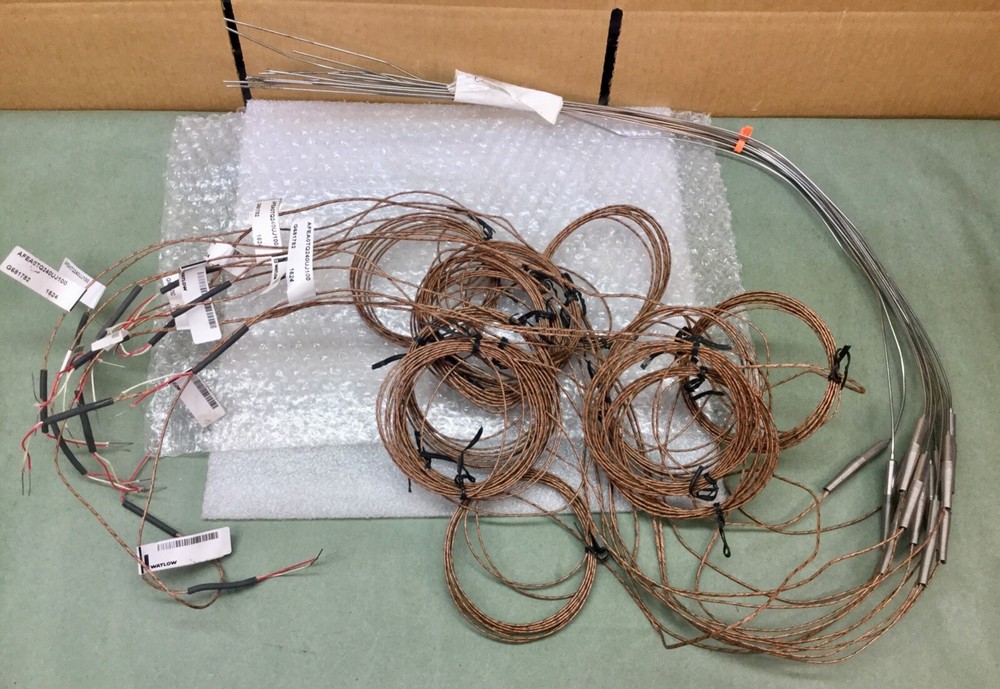 WATLOW AFEA0TQ240UJ100 AF STYLE INSULATED THERMOCOUPLE [SET OF 13] NEW NO BOX