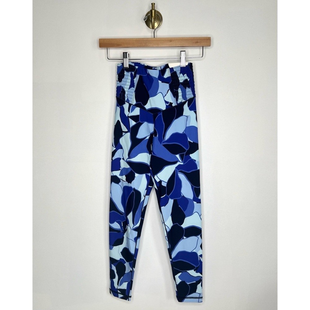 NWT Aerie Offline Blue Floral 7/8 Leggings Size Small