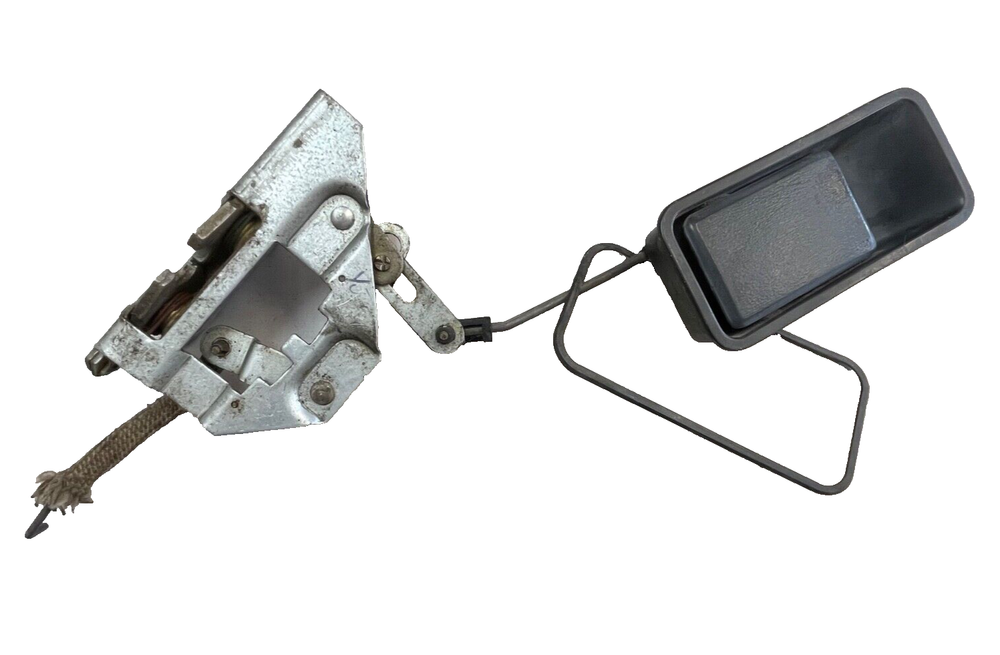 Jeep TJ YJ Tailgate striker with  handle and linkage rods Tail gate Wrangler