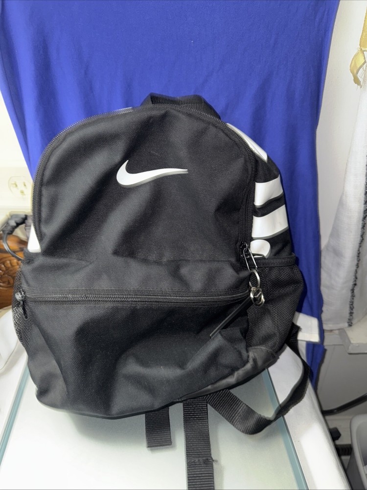 Nike compact backpack for everyday essentials and style