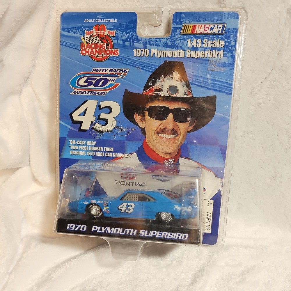 Richard Petty 1970 Plymouth Superbird 1/43 Racing Champion NASCAR Autographed