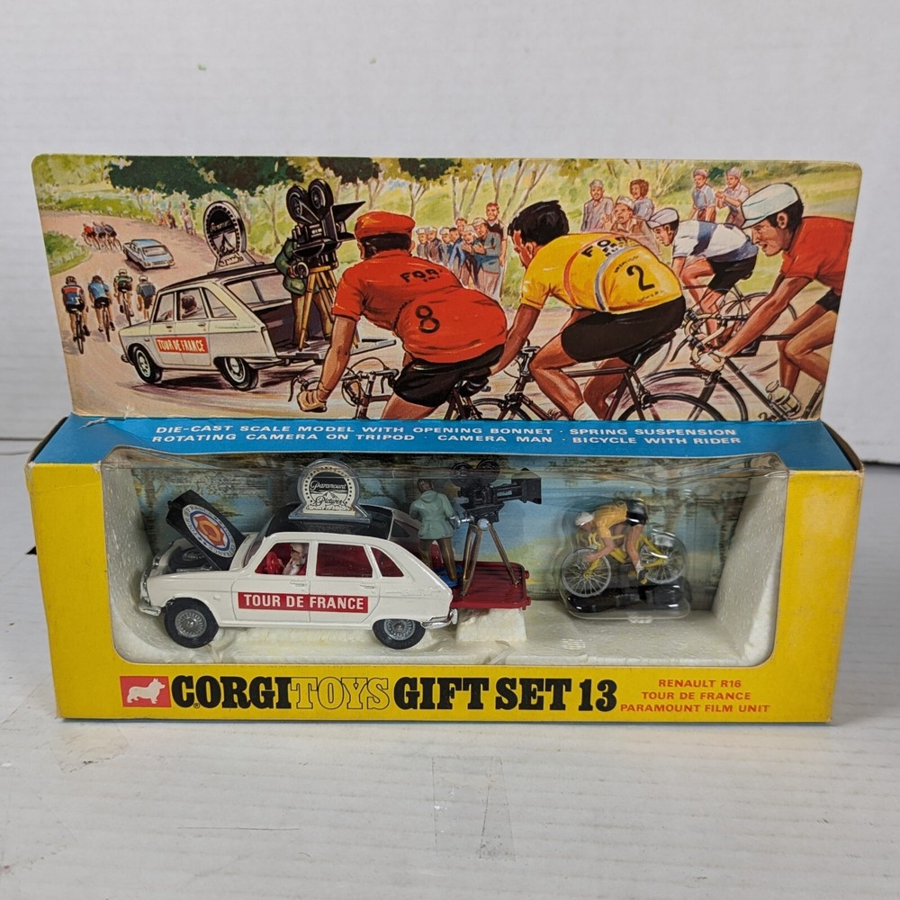 Vintage Corgi Toys Gift Set #13 Renault R16 Tour de France Paramount Film (H-8)