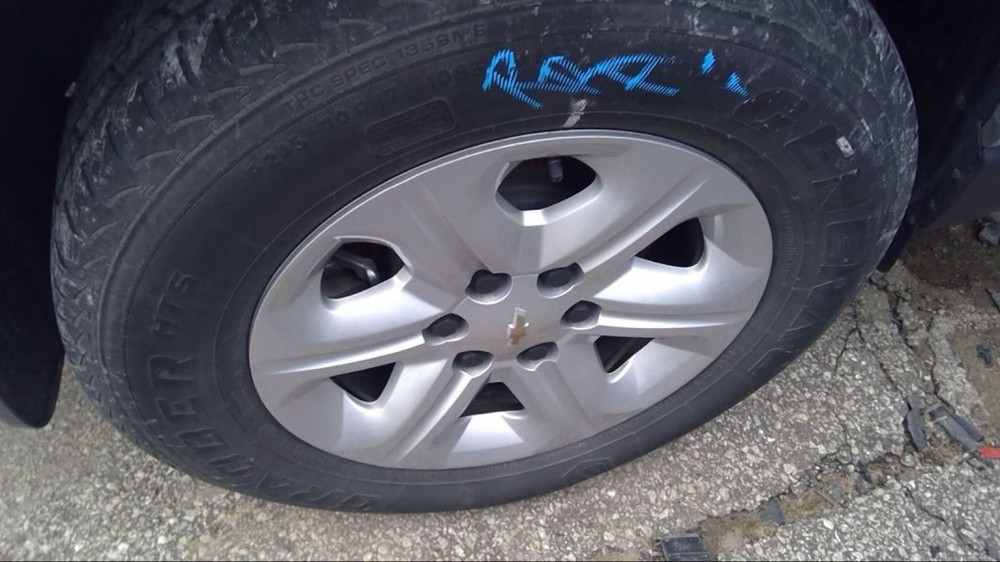 17in Wheel Cover HubCap for 09-17 Chevy Traverse 3690616