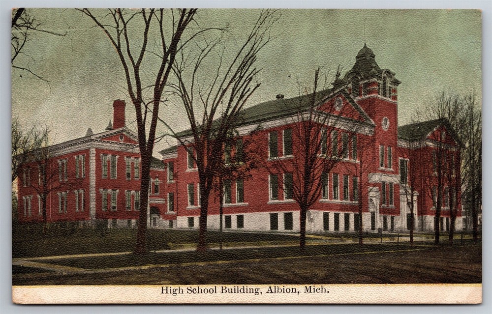 High School Building Albion MI C1910's DB Postcard N7