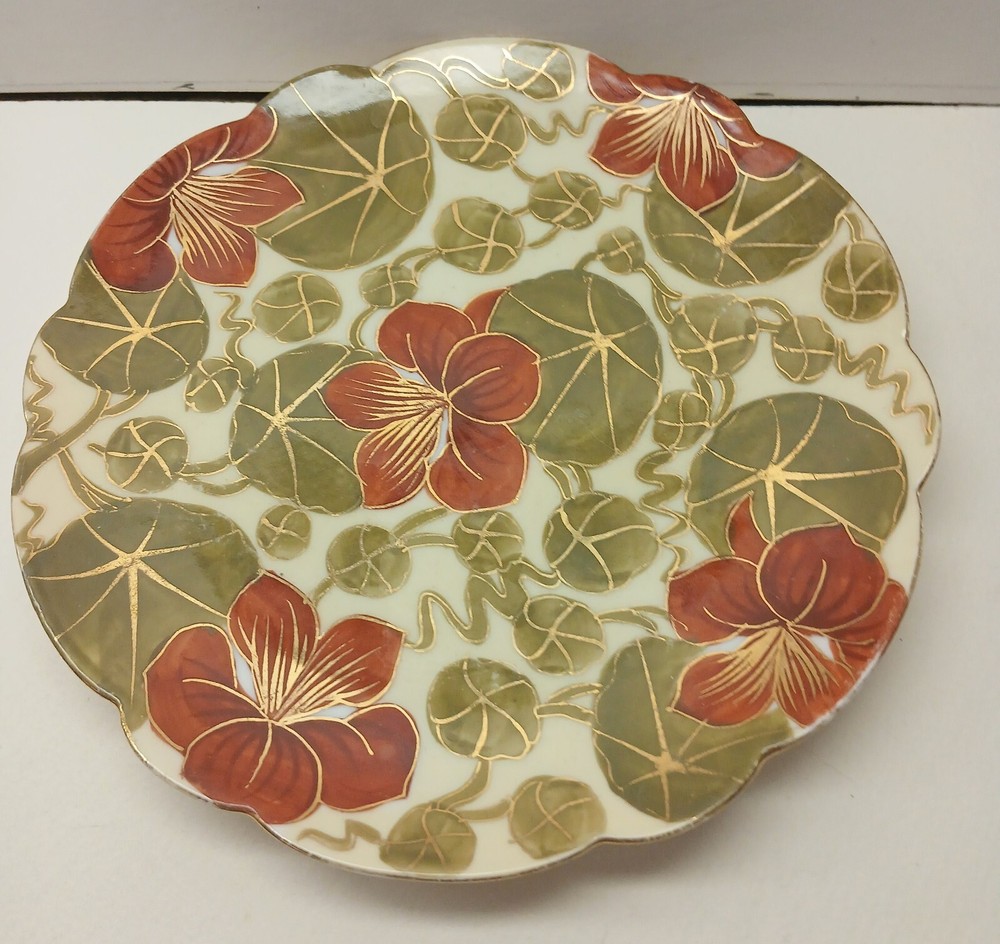 Antique PH Leonard Vienna Austria Hand-Painted 6 Inch Scalloped Porcelain Plate