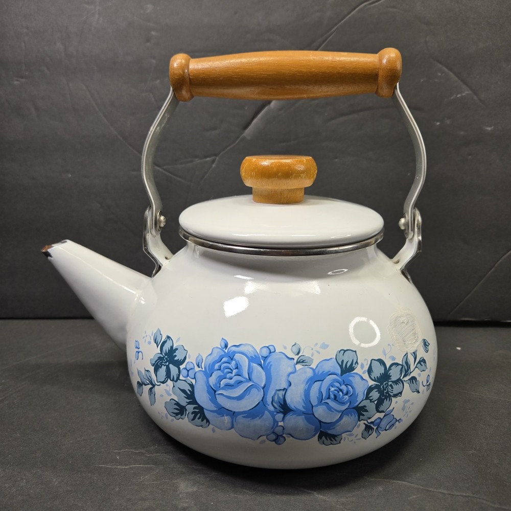 Vintage Enamel Lincoware Tea Pot Kettle Blue Flowers Pattern Wood Handle RARE