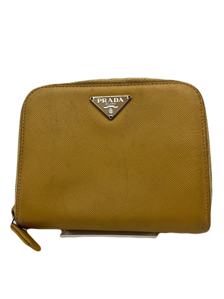 Prada Brown Leather Fold Wallet Pre-Owned T1833-4