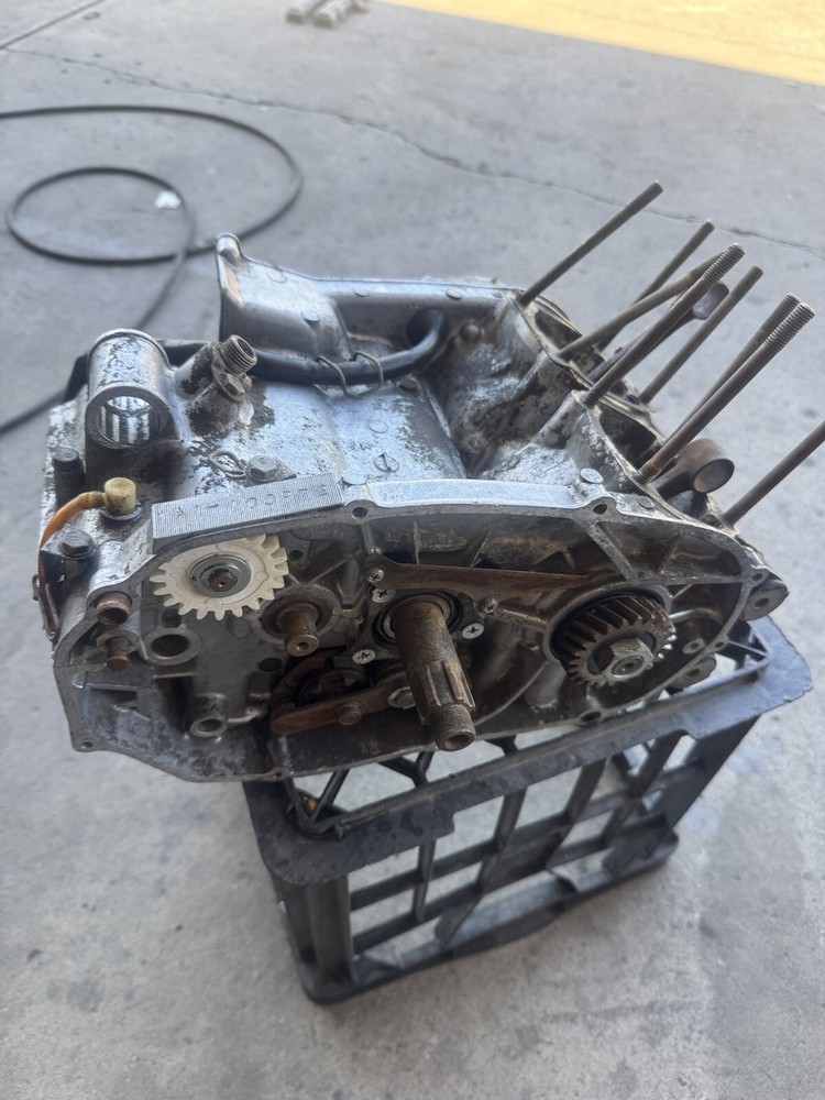 Yamaha RD400 RD 400 Engine Motor Cases Case Crank Transmission 1976 76 1A1