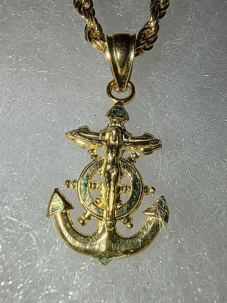 10 K Gold Rope Chain And Anchor/Crucifix Pendant