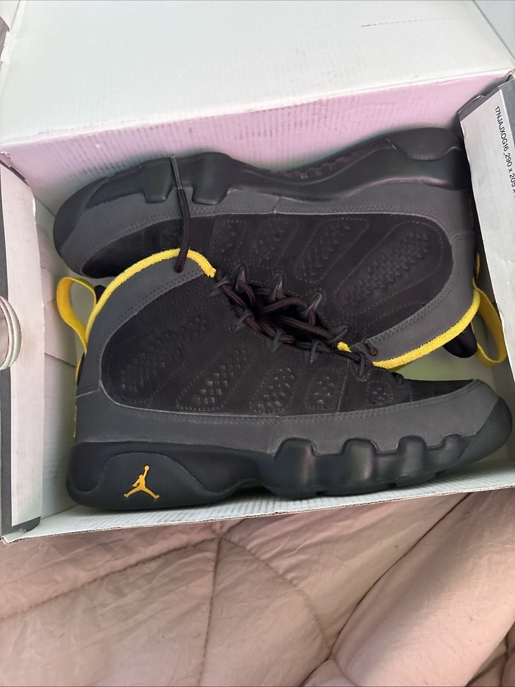 Air Jordan 9 Retro Basketball Sneakers for Men and Women