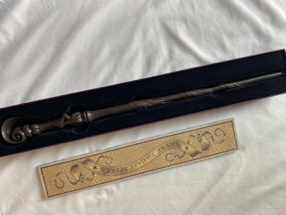 Harry Potter Fleur Delacour 14-inch Interactive Wand for Universal Studios