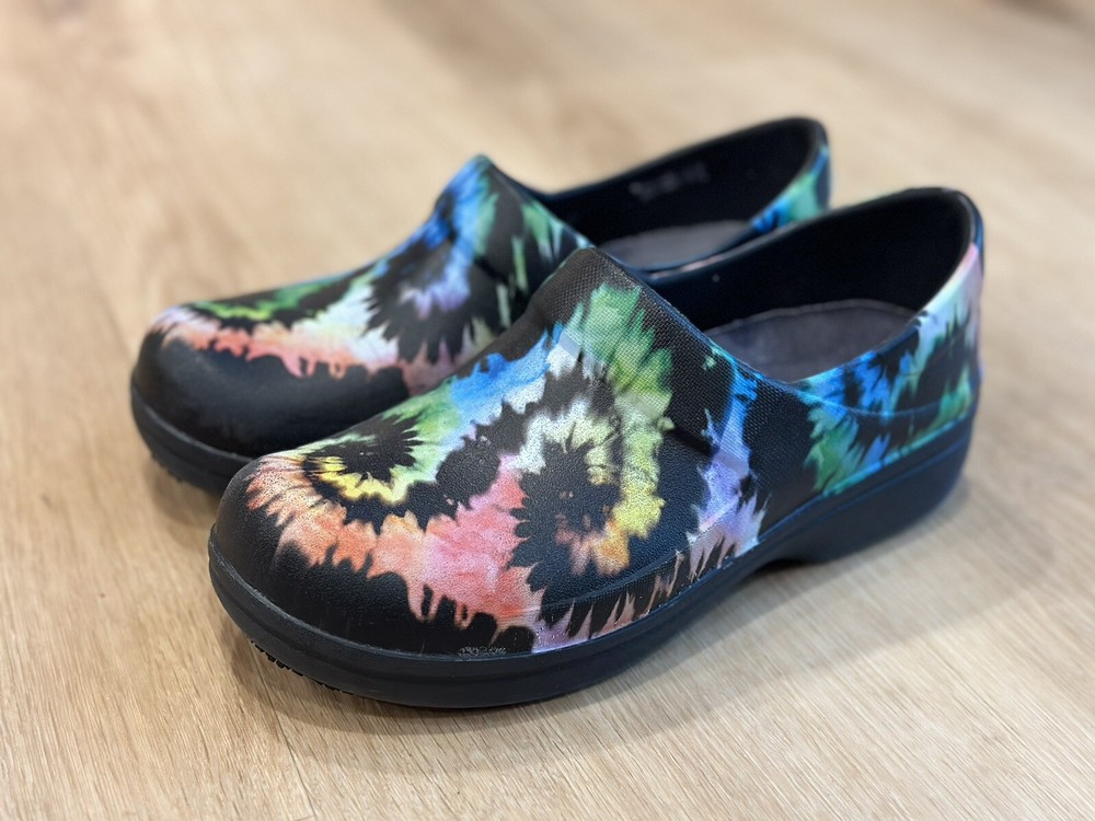 Crocs Neria Pro II Womens Size 7 Clogs Dual Comfort Work Nurse Tie Dye Shoes