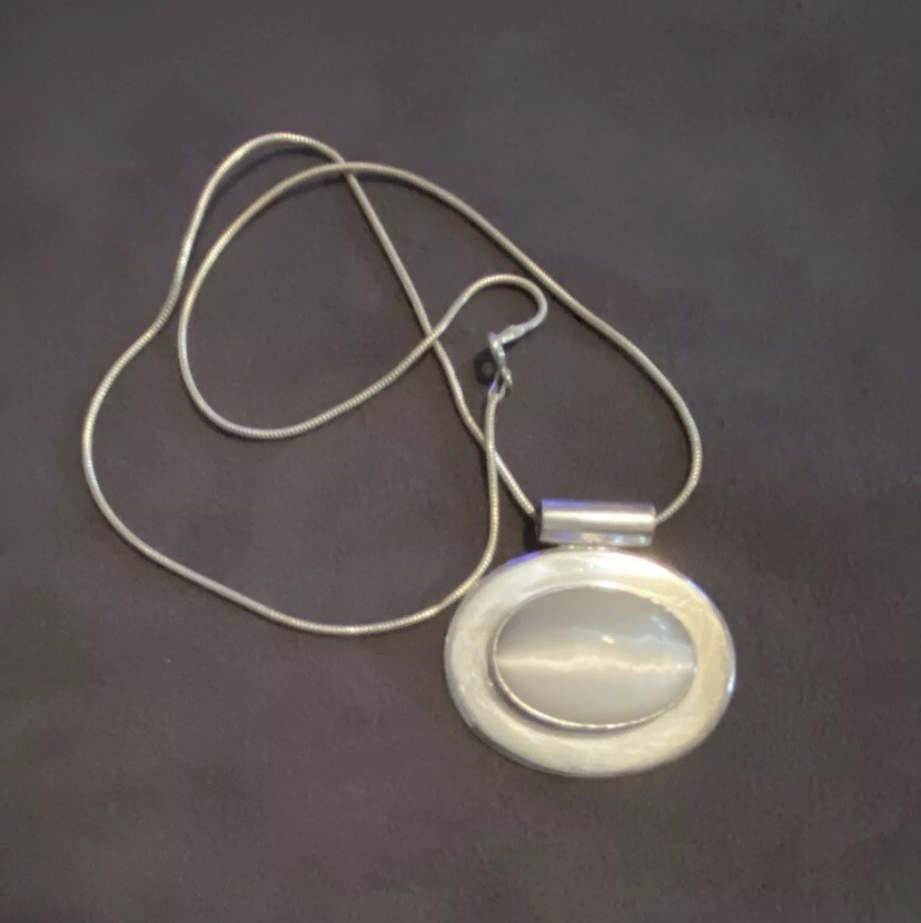 Sterling Silver 925 CAT’S EYE Cabochon Pendant w/ 18” Snake Chain Necklace
