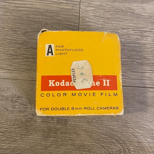 Kodak KODACHROME II Movie Film 25 ft Double 8mm Roll Camera A Photoflood 1968