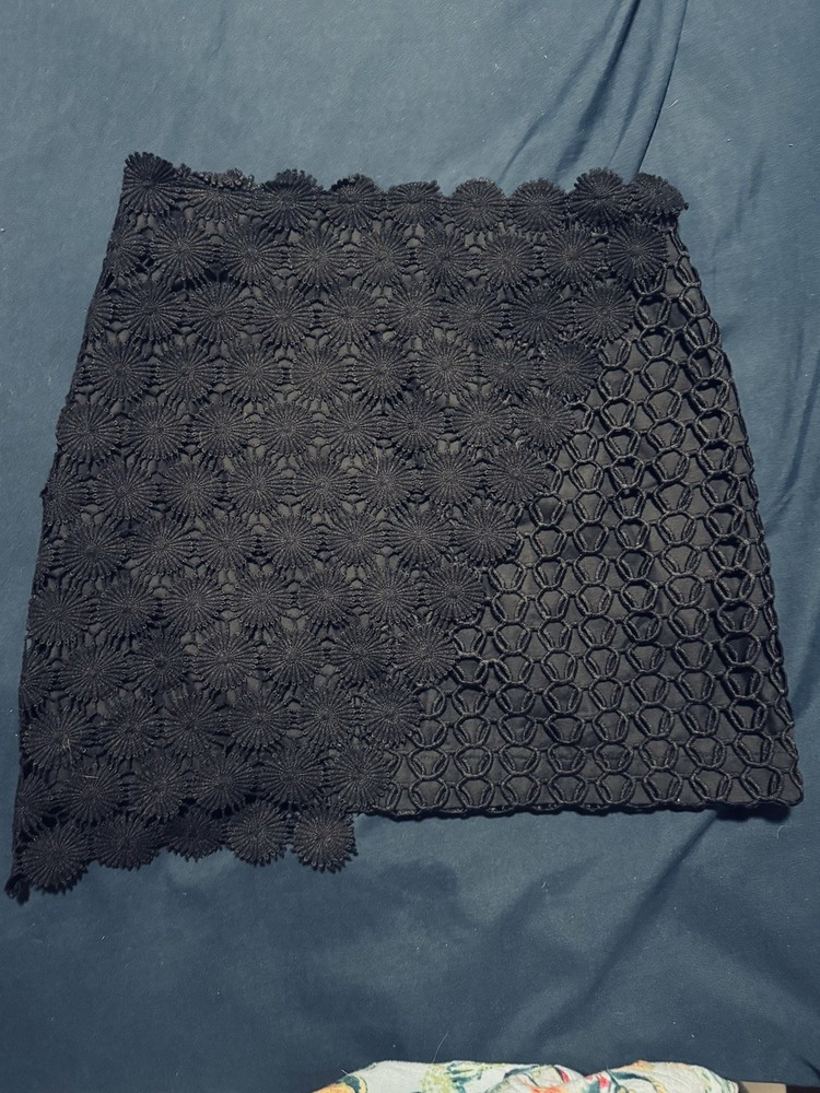 NWT Black Topshop short floral embroidered/lace overlay mini skirt sz 6 zipper