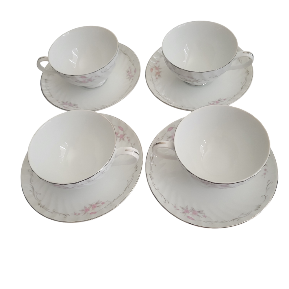 Vintage Japanese MCM Porcelain Gold Standard Cup and Saucer Set of 4