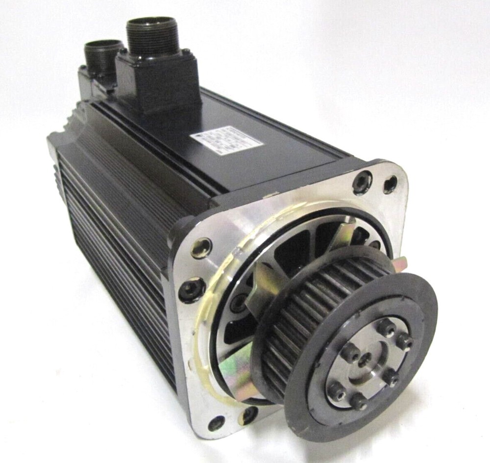 Electric AC Servo Motor 1300W 10.7A SGMG-13AWA-YR11 #A6-4