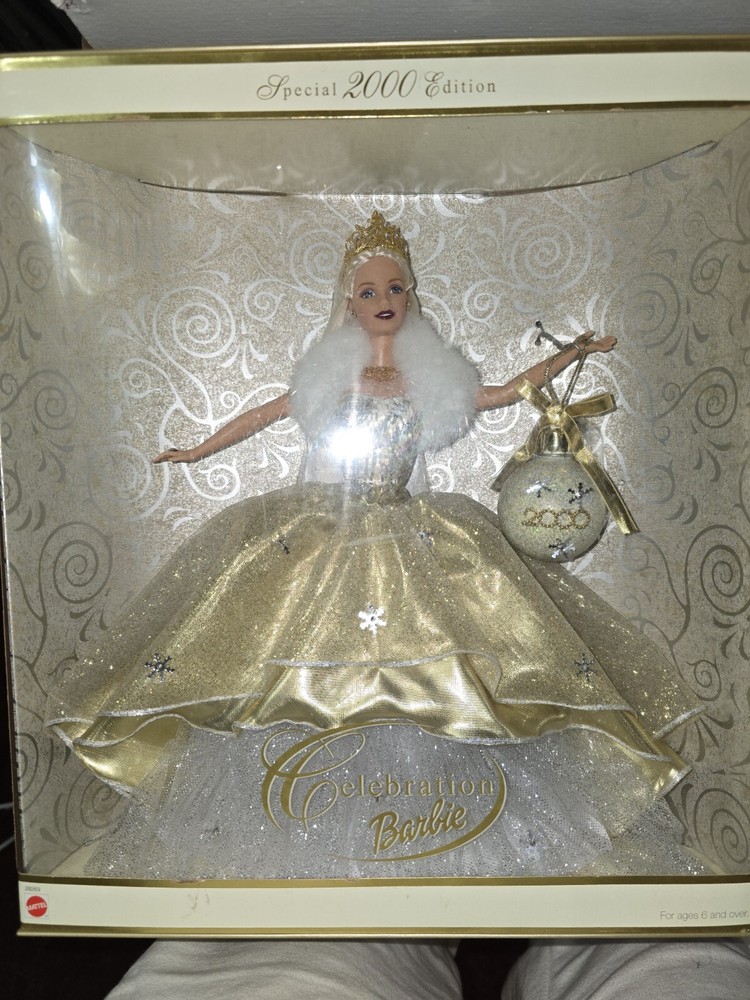 Special 2000 Edison Barbie With Glod Dress And Wing In Package