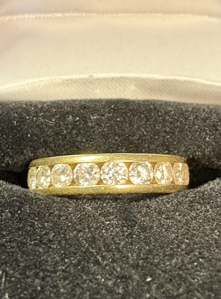 Vintage-18k- Yellow Gold And Diamond Ring- Kay Jewelers- Leo. Please See Photos.