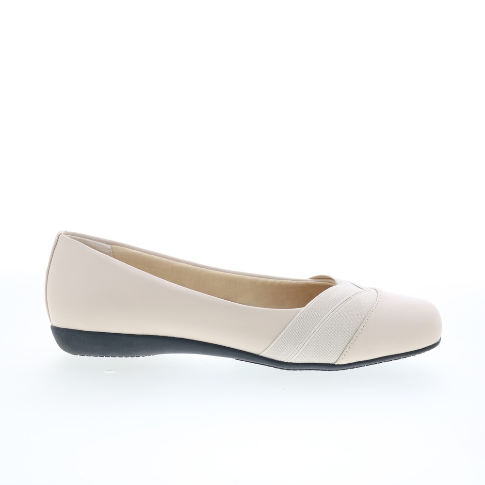 Trotters Stella T2374-112 Womens Beige Synthetic Slip On Ballet Flats Shoes