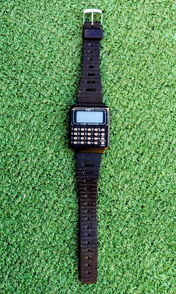 NO Power Vintage 1980s Retro Quartz Alarm Calculator Wrist Watch SALVAGE/PARTS