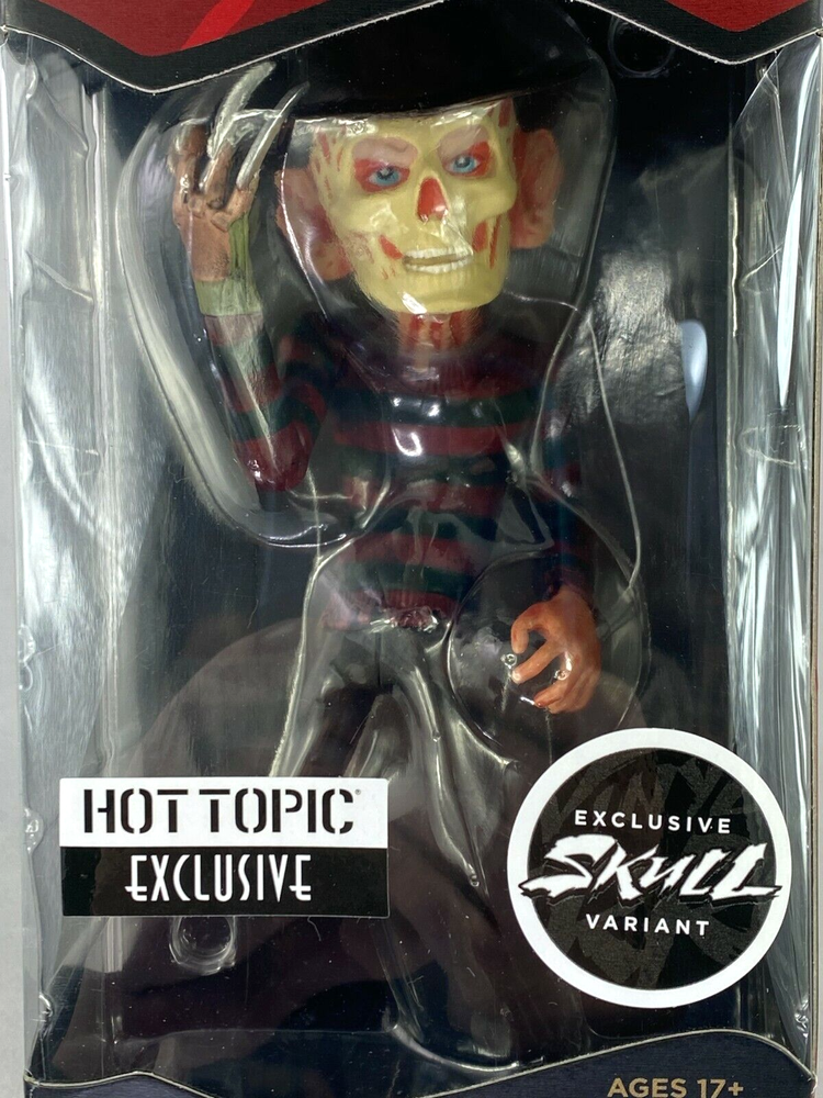 Freddy Krueger スカルバリアントビニールフィギュア A Nightmare On Elm Street Cryptoxoic