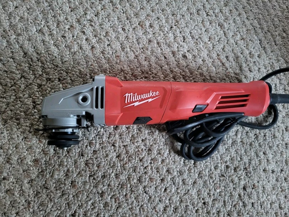 Milwaukee 6141-30 4-1/2