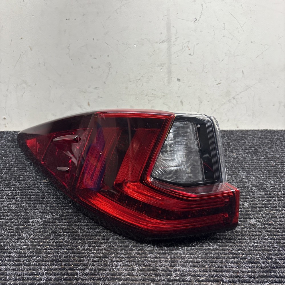 2016 - 2019 Lexus RX350 RX450 LED W/ halogen Tail Light Driver Left LH OEM *READ