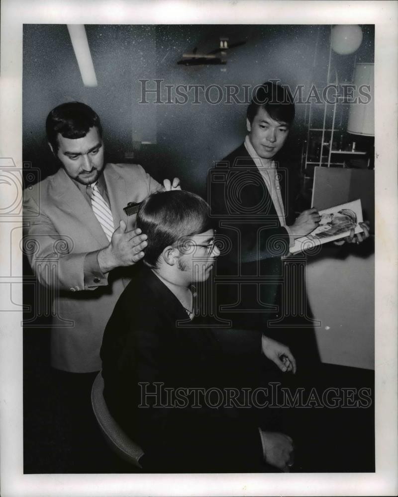 1969 Press Photo Men Hair Style - cvb08541