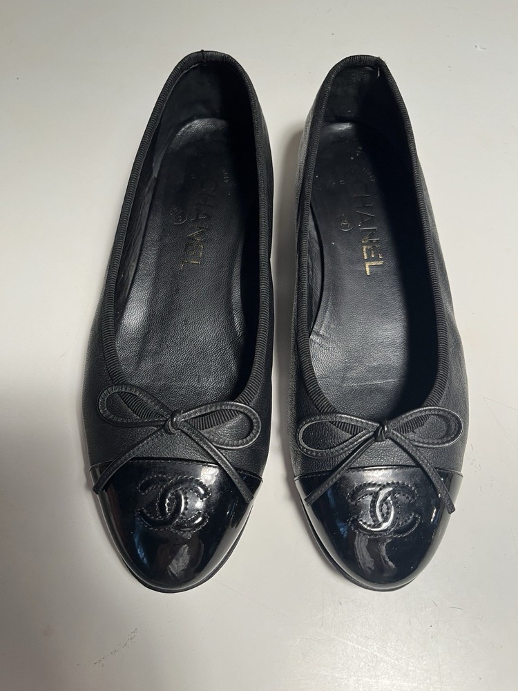 Chanel Black Ballet Flats Size 36