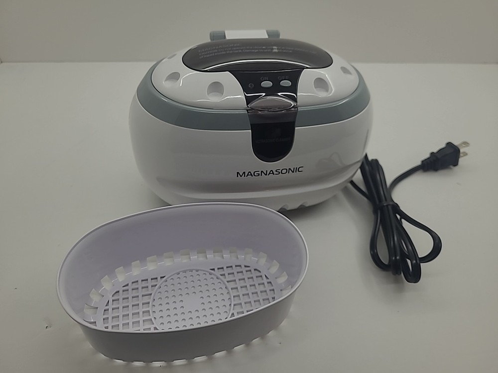 Magnasonic CD2800 Ultrasonic Jewelry Eyeglass Cleaner in White Gray