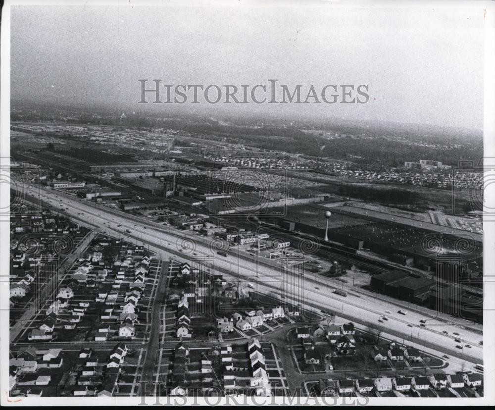 1969 Press Photo Aerial view of Euclid Industrial - cvb11914