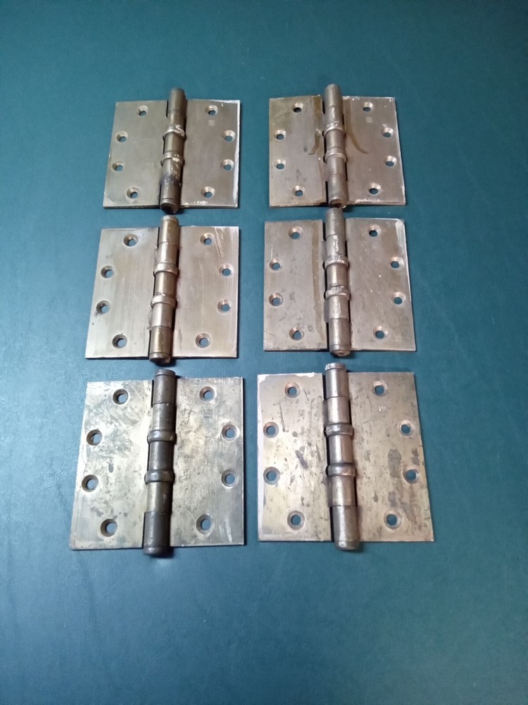 Hager Heavy Duty 4 Hole Ball Bearing 4 1/2