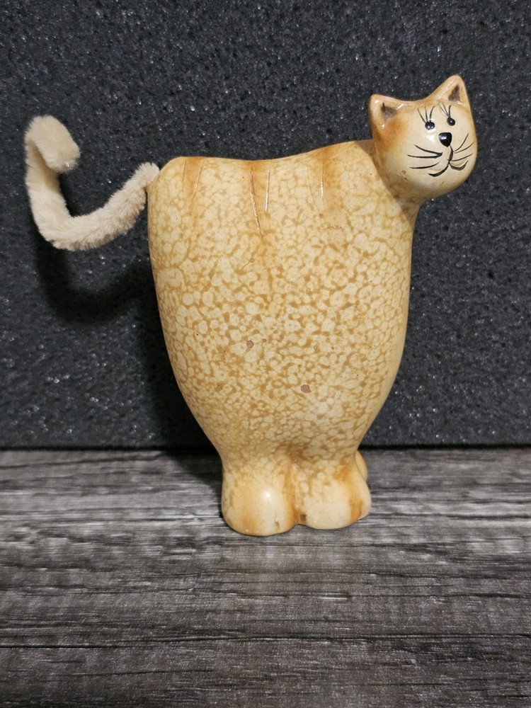 Vintage Clay Fat Car Figure SUPER CUTE! SH2