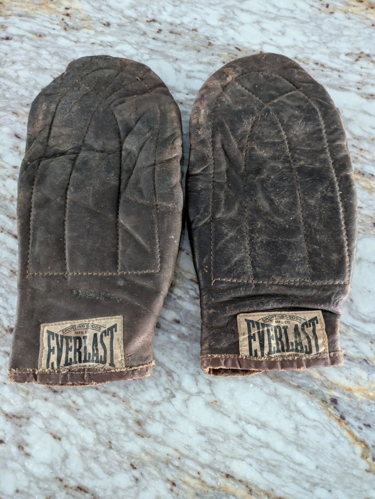 Everlast  Speed Bag Training Boxing Gloves Vintage
