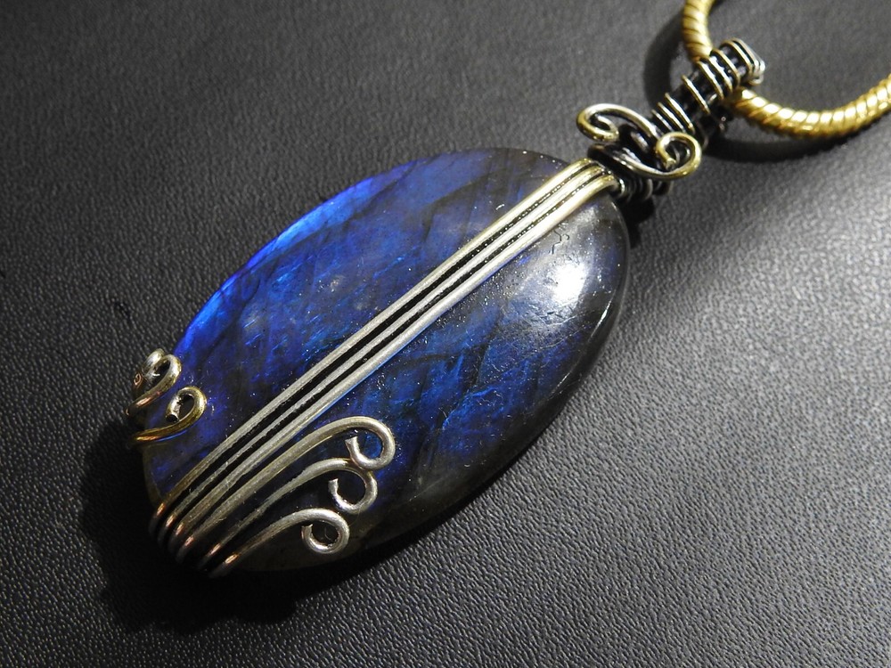 Labradorite Brass Pendant Silver Oxidised Polished Wire deigning Jewelry