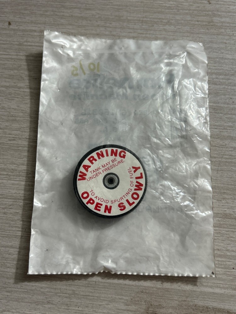 NOS OEM Green Machine Gas Cap GM160316 D91 Replacement