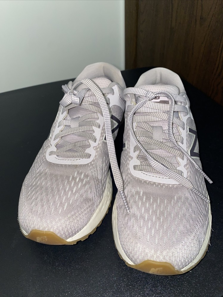 New Balance Arishi WARISRP2 Women’s Running Shoes Size 8 B great condition