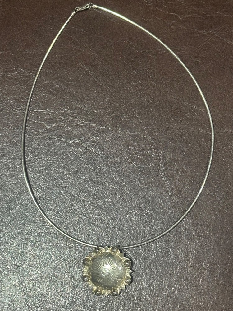 Vintage Sterling Silver Concho Pendant Necklace – Starburst Flower Design – 925
