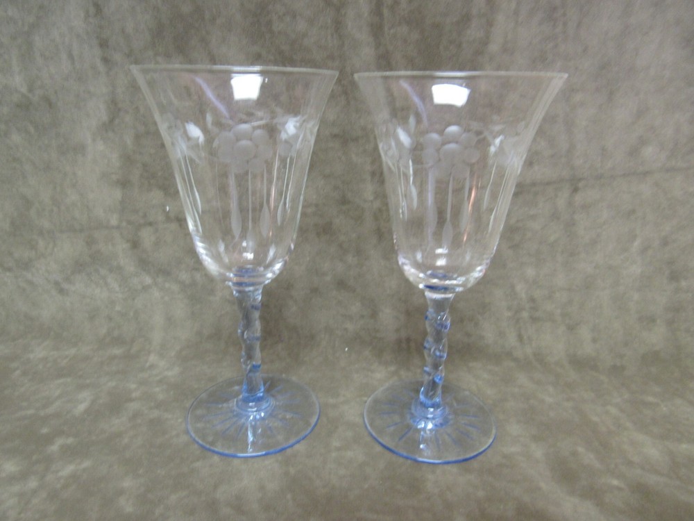 1930s Elegant Blue Clear Floral Cut Glass Spiral Stem Wine Goblets