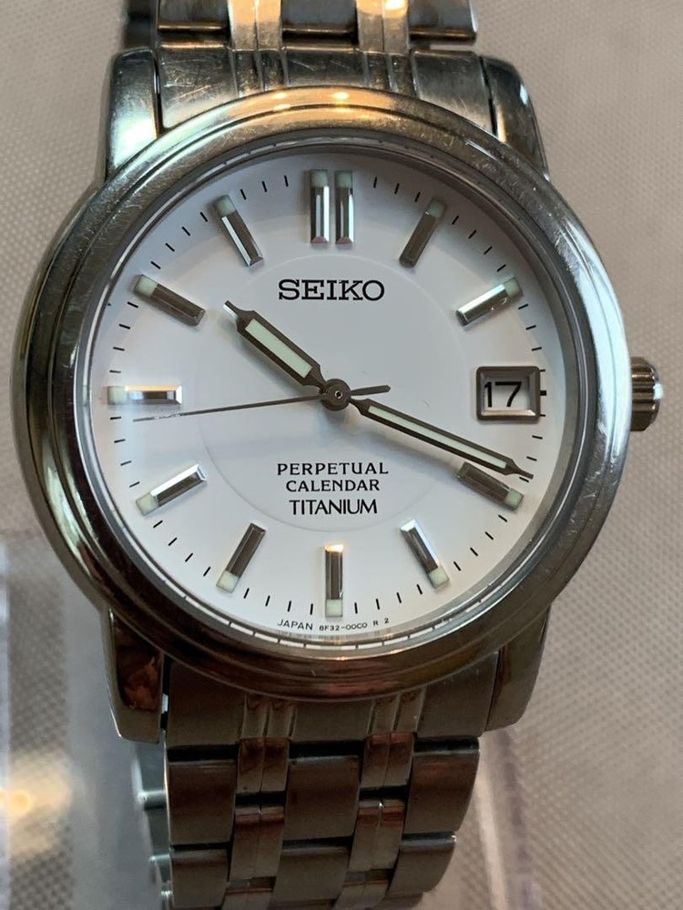 Seiko perpetual calendar wristwatch in perfect working condition