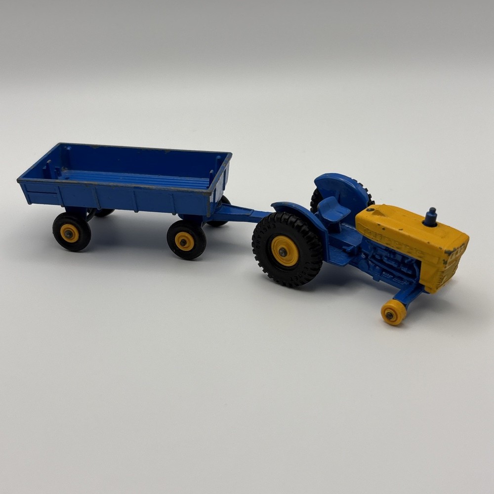 VTG Matchbox No.39+40 Ford Tractor & Hay Trailer England Loose