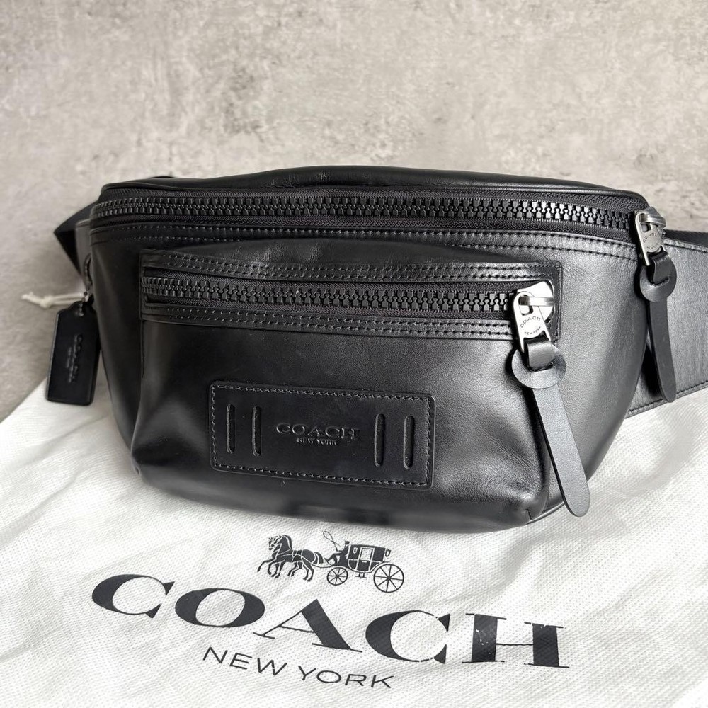 Coach Black Leather Authentic Shoulder Bag G05192706