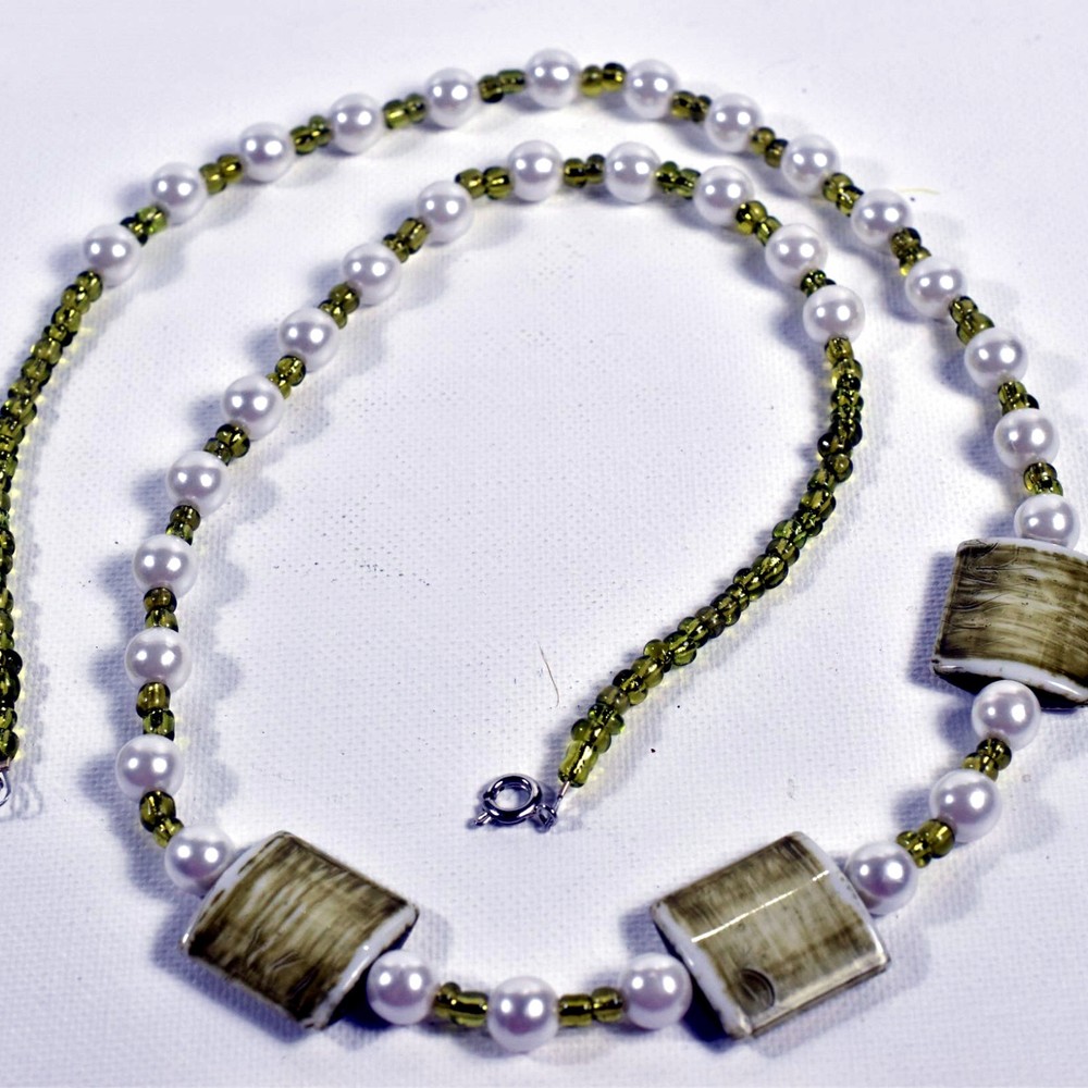 Green & White Beaded Necklace - Clearance Sale Now-image